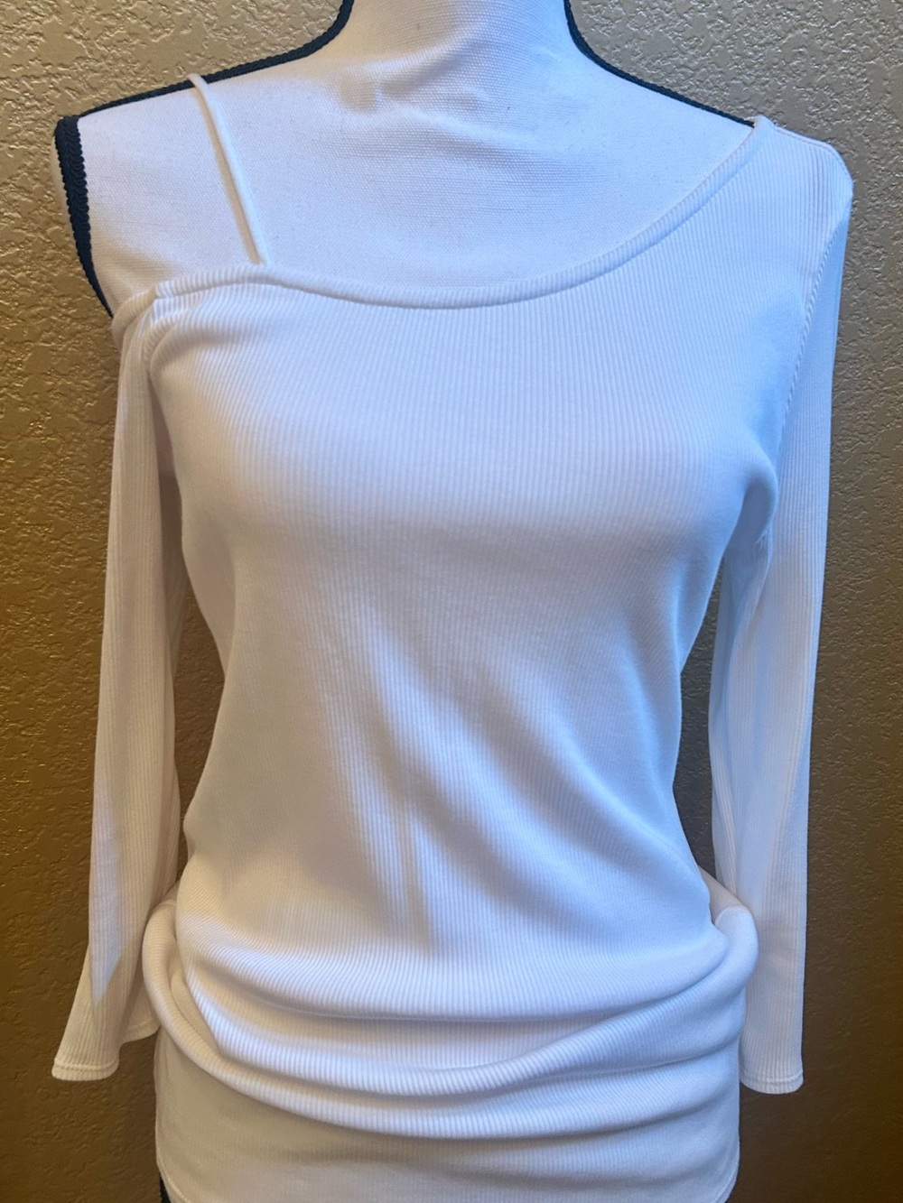 Theory White Ribbed Top with Scoop Neck, off the shoulder